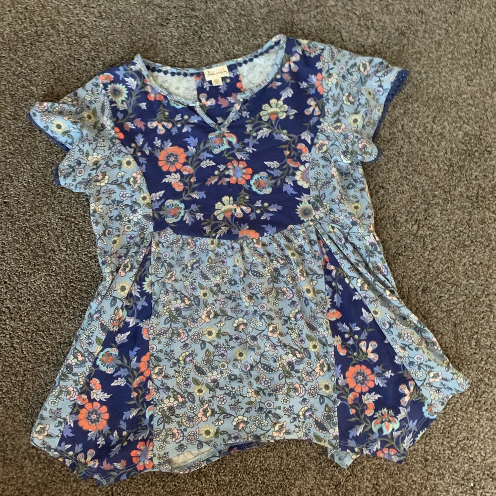 Super cute girls top